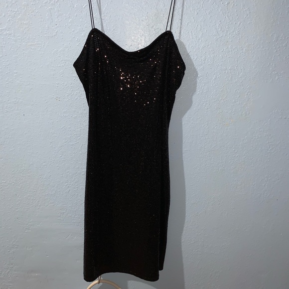 Black sequin dress - Picture 1 of 4